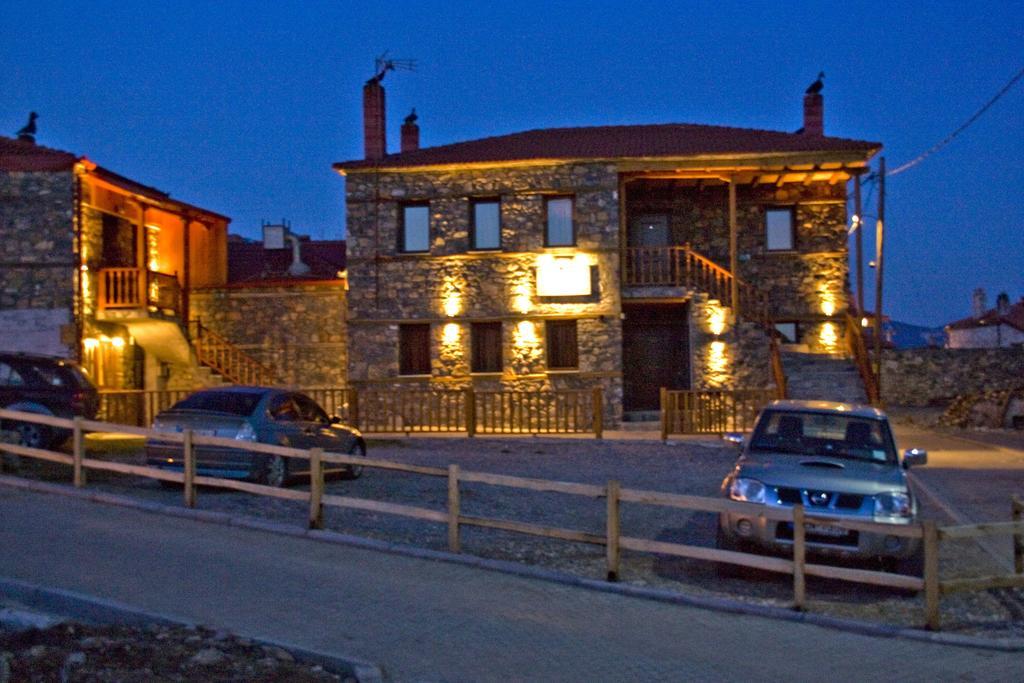 Traditional Guesthouse Siantsis Palaiós Ájos Athanásios Eksteriør bilde