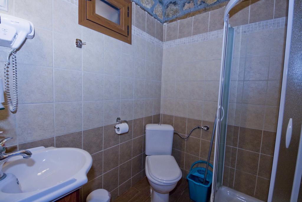 Traditional Guesthouse Siantsis Palaiós Ájos Athanásios Eksteriør bilde