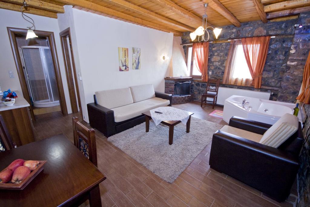 Traditional Guesthouse Siantsis Palaiós Ájos Athanásios Eksteriør bilde