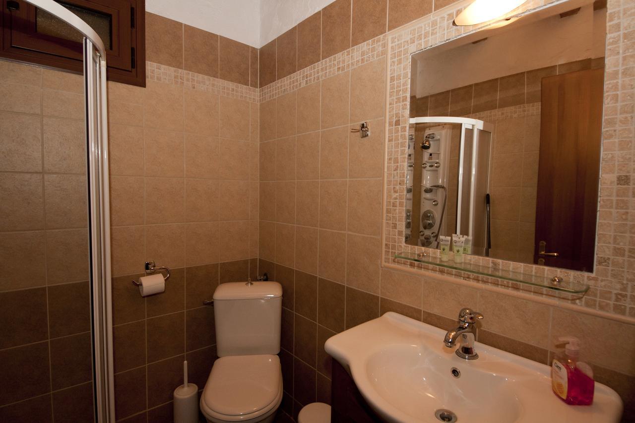 Traditional Guesthouse Siantsis Palaiós Ájos Athanásios Eksteriør bilde